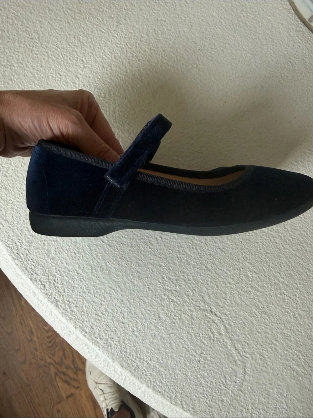 Girls' Classic Navy Velvet Mary Jane Shoes size EU 31 / US 13.5